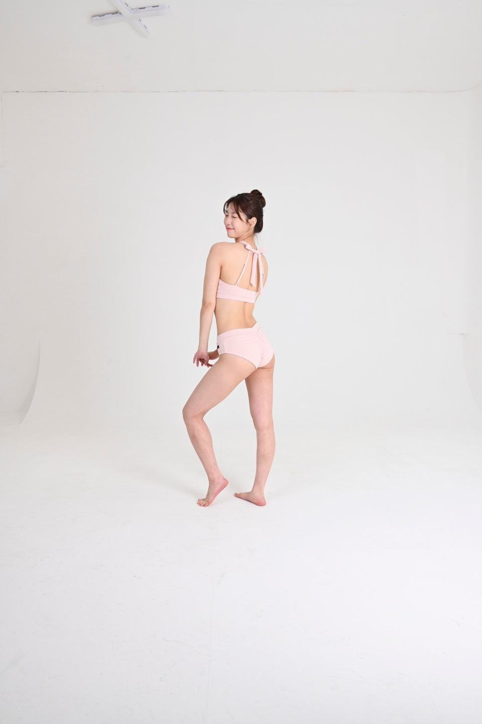 FORALL|Tulip Halter Top-pastel