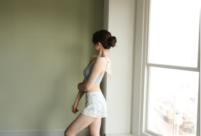Lenique|Back ribbon frill lace set