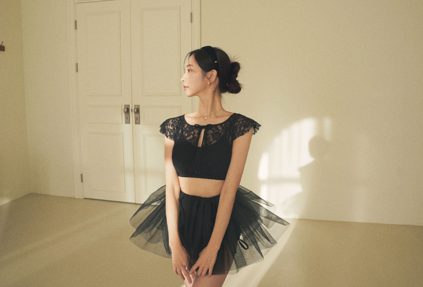 Lenique|Black swan set