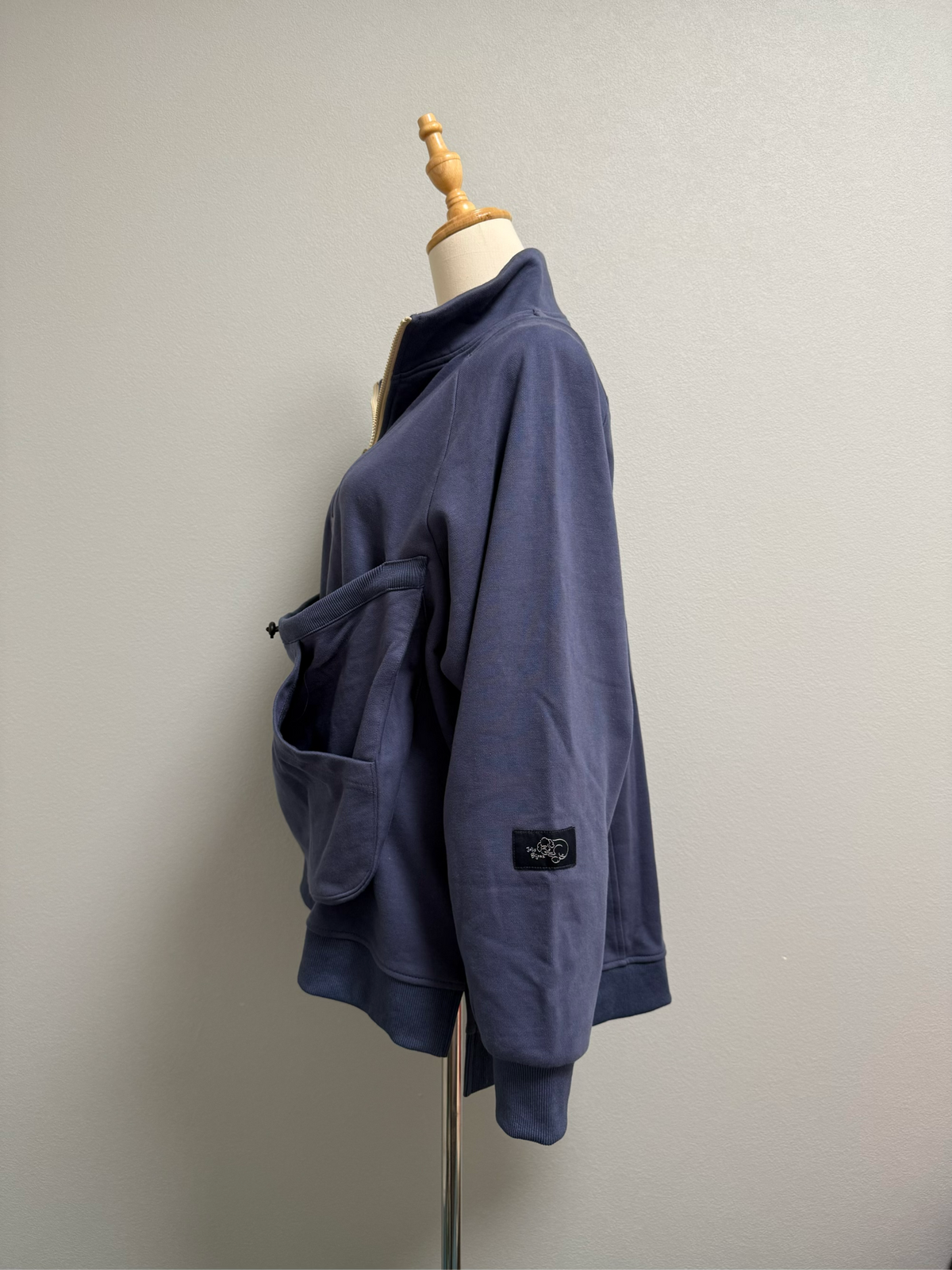 【Hug Pocket Sweatshirt】ハグポケットスウェット