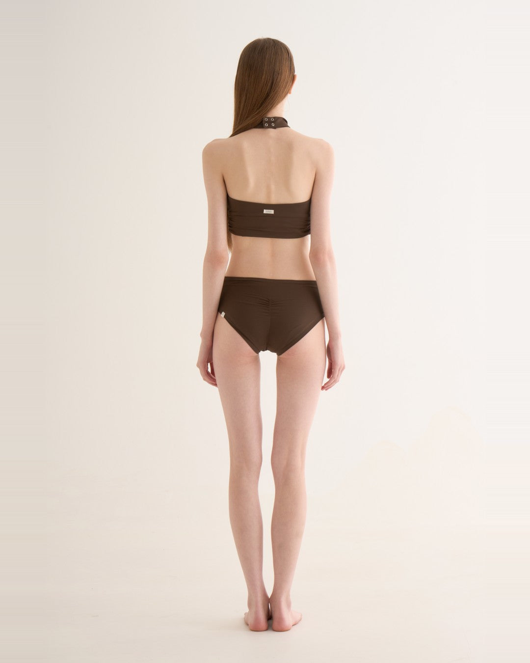 HOT HAN Sharon Halter Set ブラウン 後ろ全身