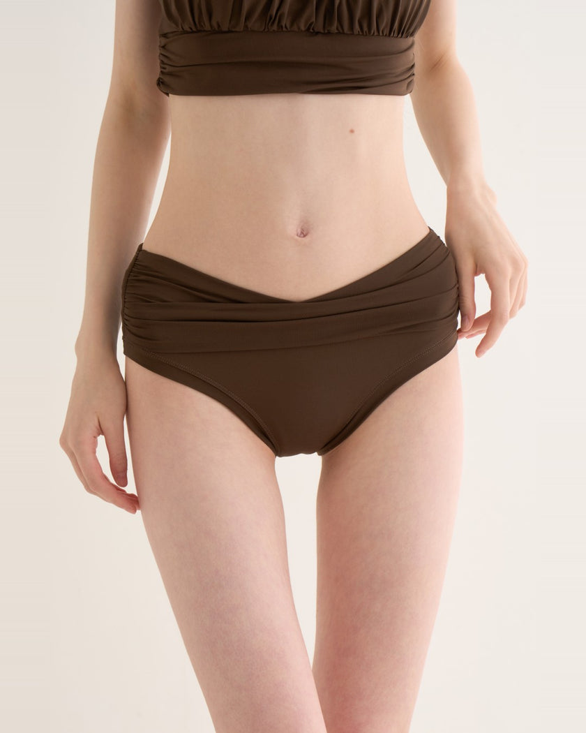 HOT HAN Sharon Halter Set ブラウン ボトム前